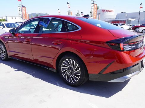Used 2025 Hyundai Sonata SEL FWD image 5