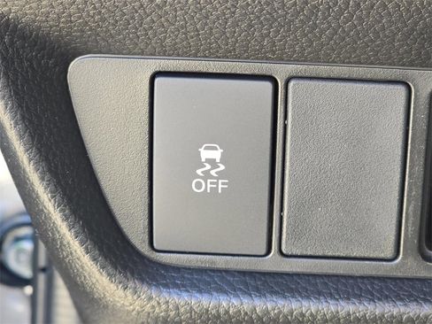 New 2026 Honda HR-V LX image 9