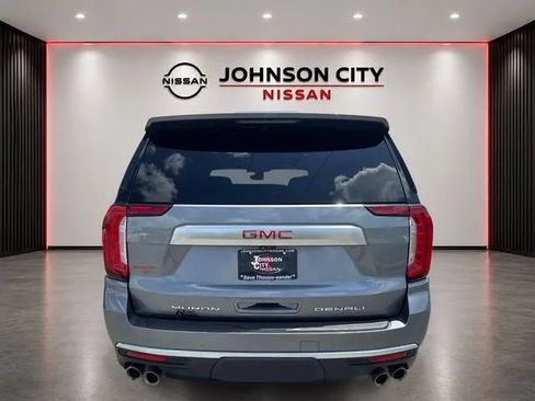 Used 2021 GMC Yukon Denali w/ Denali Premium Package AWD/4WD image 5