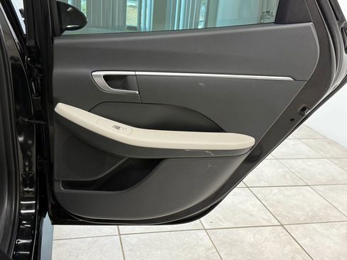 Used 2022 Hyundai Sonata SE w/ Cargo Package image 19