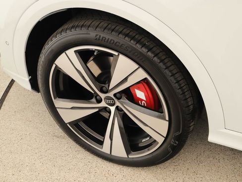 New 2025 Audi SQ5 Premium Plus image 29