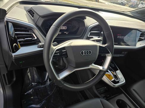Used 2025 Audi Q4 e-tron Premium Plus w/ Premium Plus image 27
