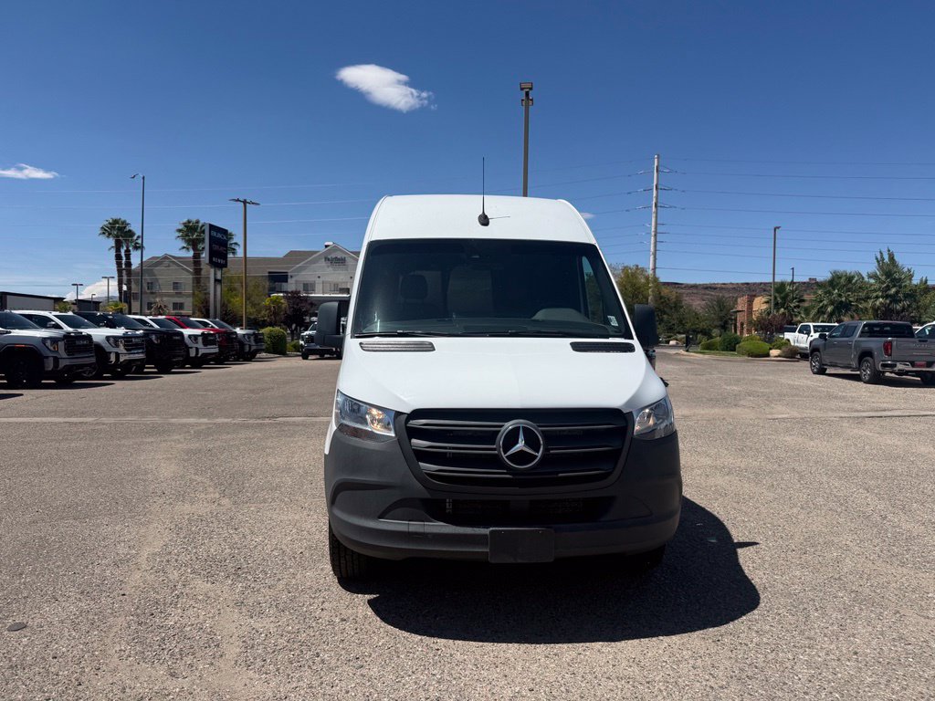 Used 2024 Mercedes-Benz Sprinter 2500 image 1