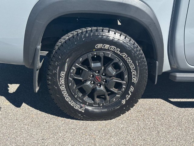 Used 2024 Nissan Frontier PRO-4X w/ Pro Premium Package AWD/4WD image 12