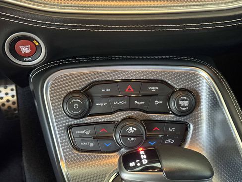 Used 2022 Dodge Challenger SRT Hellcat RWD image 22