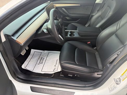 Used 2021 Tesla Model 3 Performance image 10