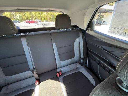 Used 2025 Chevrolet TrailBlazer LT image 33