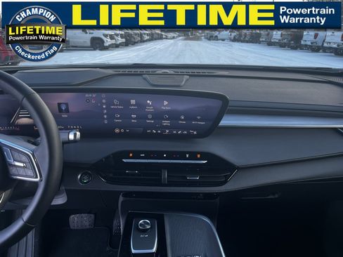 Used 2025 Buick Enclave Preferred image 23