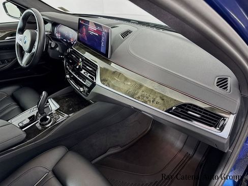 Used 2023 BMW M550i xDrive M550i xDrive w/ Executive Package image 31