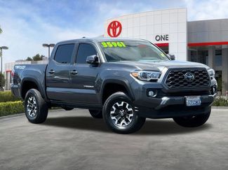 Used 2023 Toyota Tacoma TRD Off-Road w/ Technology Package AWD/4WD video 2