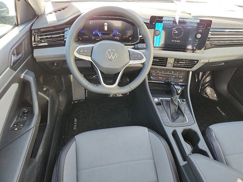 New 2026 Volkswagen Jetta SE FWD image 11