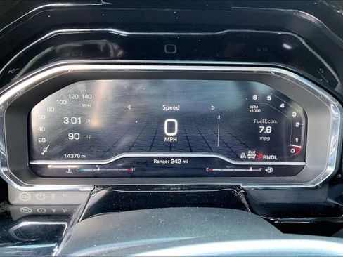 Used 2025 GMC Sierra 1500 SLT image 10