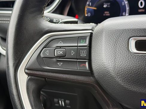 Used 2022 Jeep Grand Cherokee L Laredo w/ Luxury Tech Group I RWD image 31