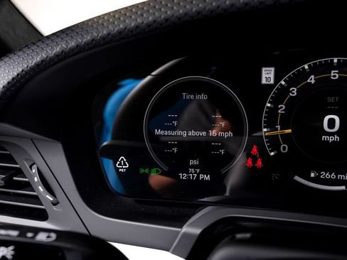 Used 2026 Porsche 911 GT3 RWD image 32