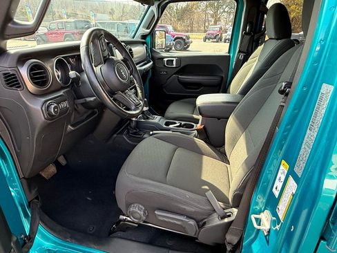 Used 2020 Jeep Wrangler Unlimited Sport S image 13