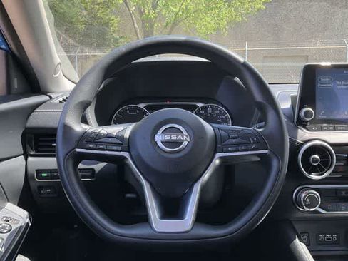 Used 2025 Nissan Sentra SV image 19