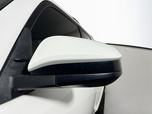 Used 2020 Toyota 4Runner SR5 AWD/4WD image 13