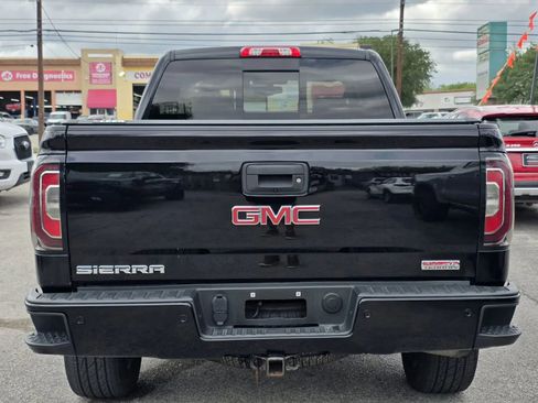 Used 2018 GMC Sierra 1500 SLT w/ All-Terrain Package AWD/4WD image 7