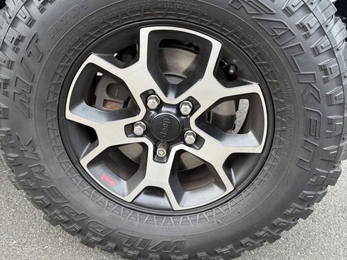 Used 2021 Jeep Wrangler Unlimited Rubicon image 23