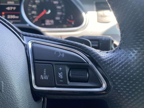 Used 2013 Audi Q7 TDI Prestige w/ Prestige Pkg AWD/4WD image 22