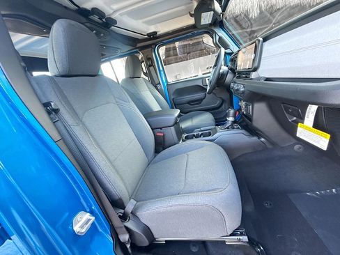 New 2026 Jeep Gladiator Sport image 31