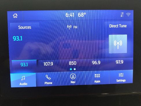 Used 2023 Ford Explorer Limited AWD/4WD image 25