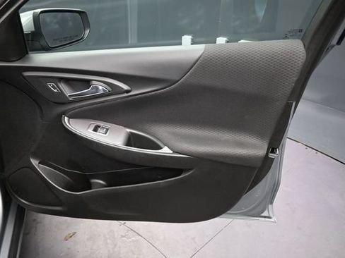 Used 2025 Chevrolet Malibu LT FWD image 23