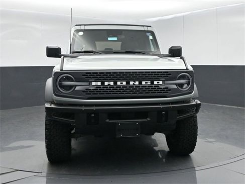 Used 2021 Ford Bronco Badlands image 3