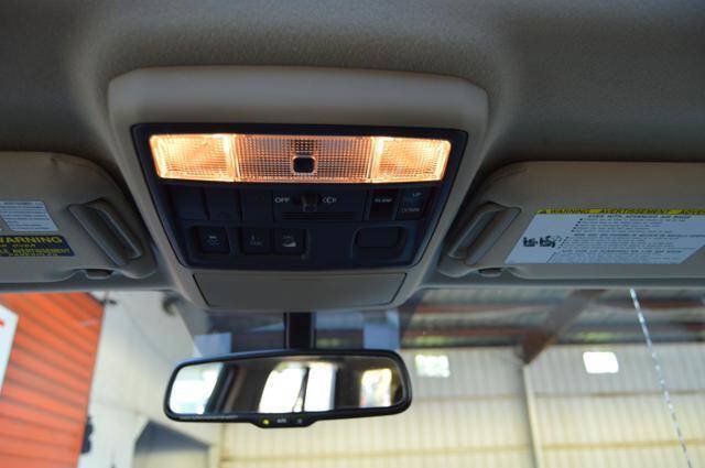 Used 2011 Toyota 4Runner SR5 AWD/4WD image 28