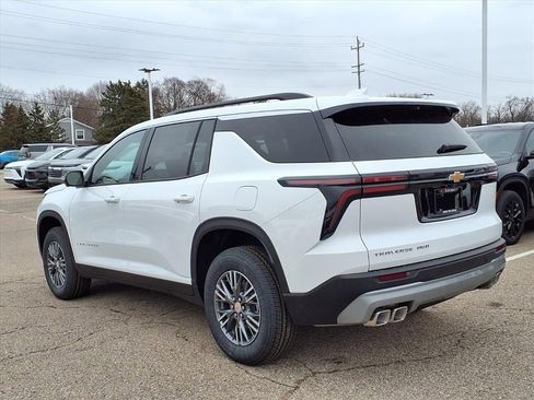 New 2026 Chevrolet Traverse LT w/ Driver Confidence Package image 6