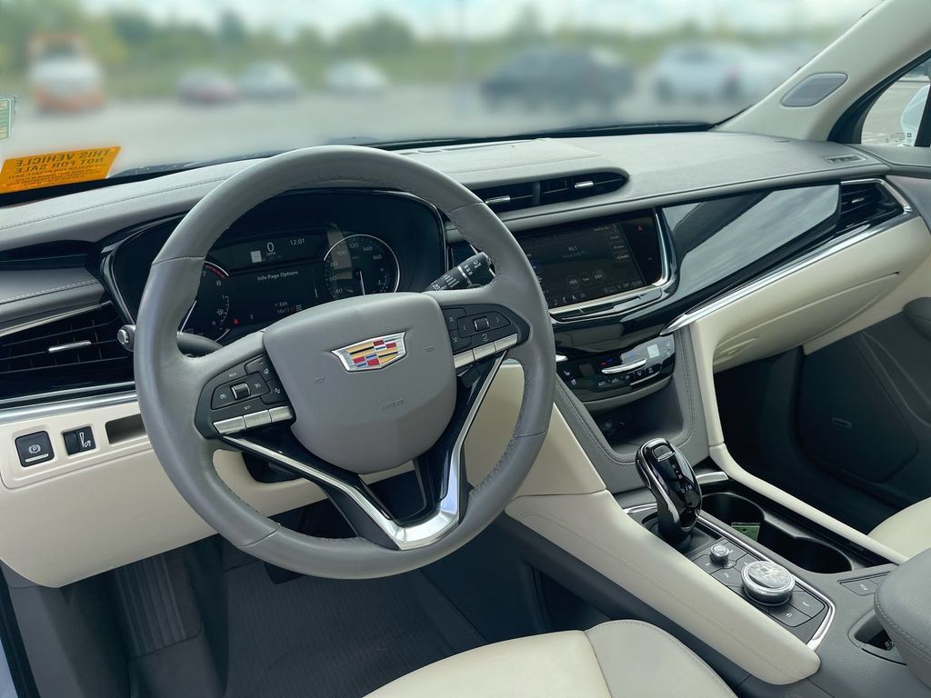 Certified 2024 Cadillac XT6 Premium Luxury w/ LPO, Floor Liner Package AWD/4WD image 9