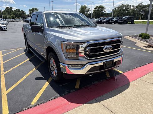 Used 2021 Ford F150 XLT w/ Equipment Group 302A High AWD/4WD image 3