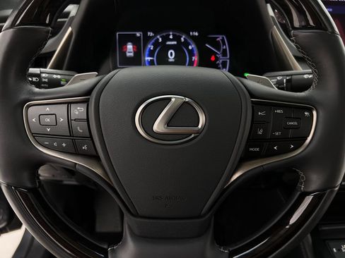 Used 2019 Lexus ES 350 w/ Premium Package FWD image 16