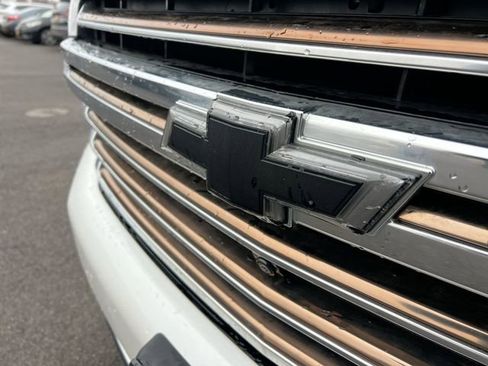 Used 2023 Chevrolet Tahoe High Country image 32