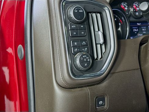 Used 2022 Chevrolet Silverado 2500 LTZ w/ LTZ Plus Package image 10