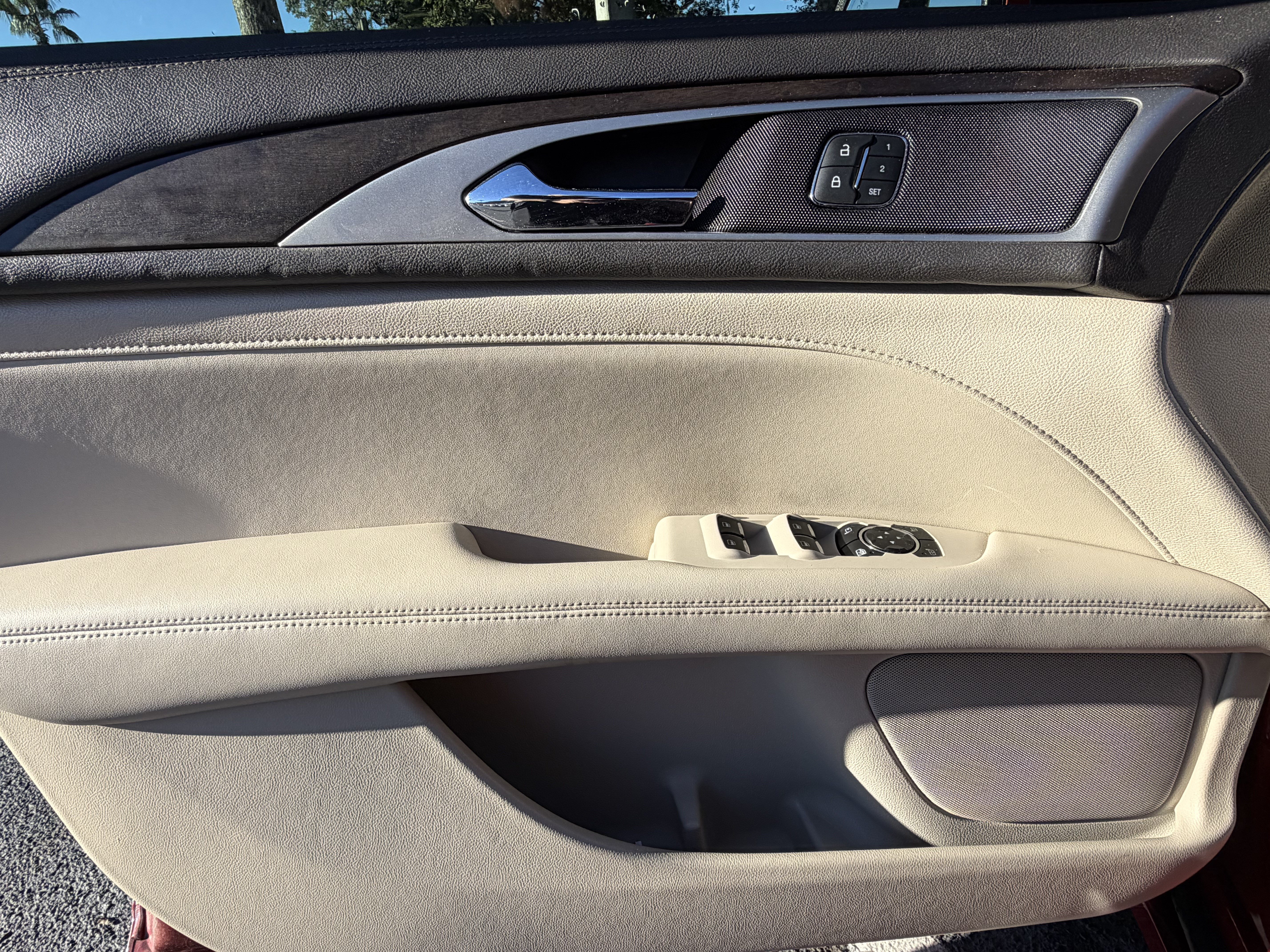Used 2018 Lincoln MKZ Select w/ Select Plus Package FWD image 13