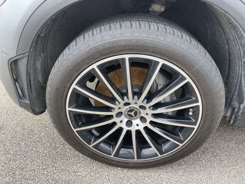 Used 2022 Mercedes-Benz GLC 300 4MATIC Coupe image 2