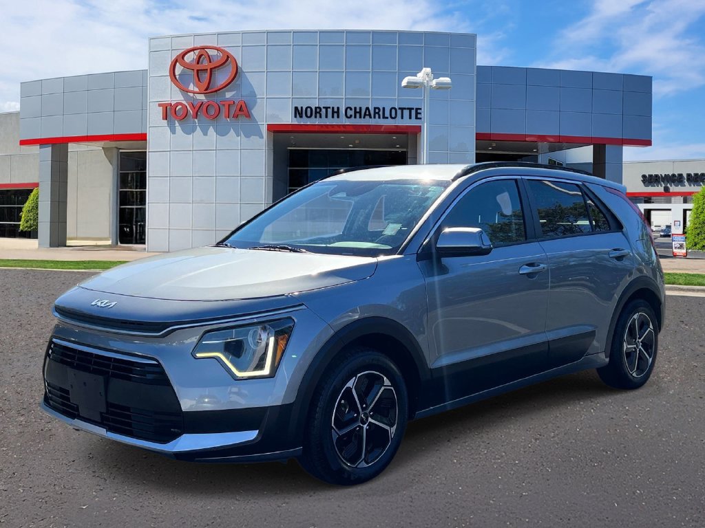 Used 2023 Kia Niro EX FWD image 5