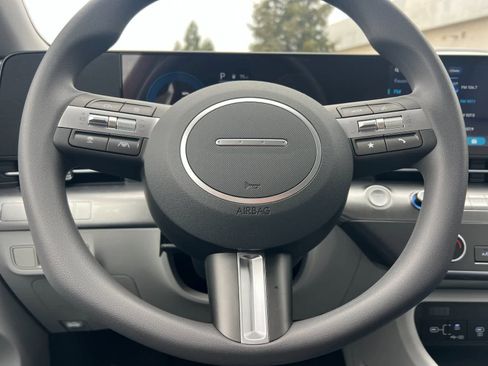 New 2026 Hyundai Kona SE image 24