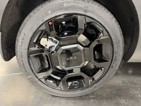 New 2026 Kia Sorento SX image 13