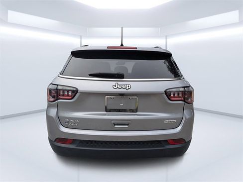 Used 2022 Jeep Compass Latitude w/ Convenience Group image 4