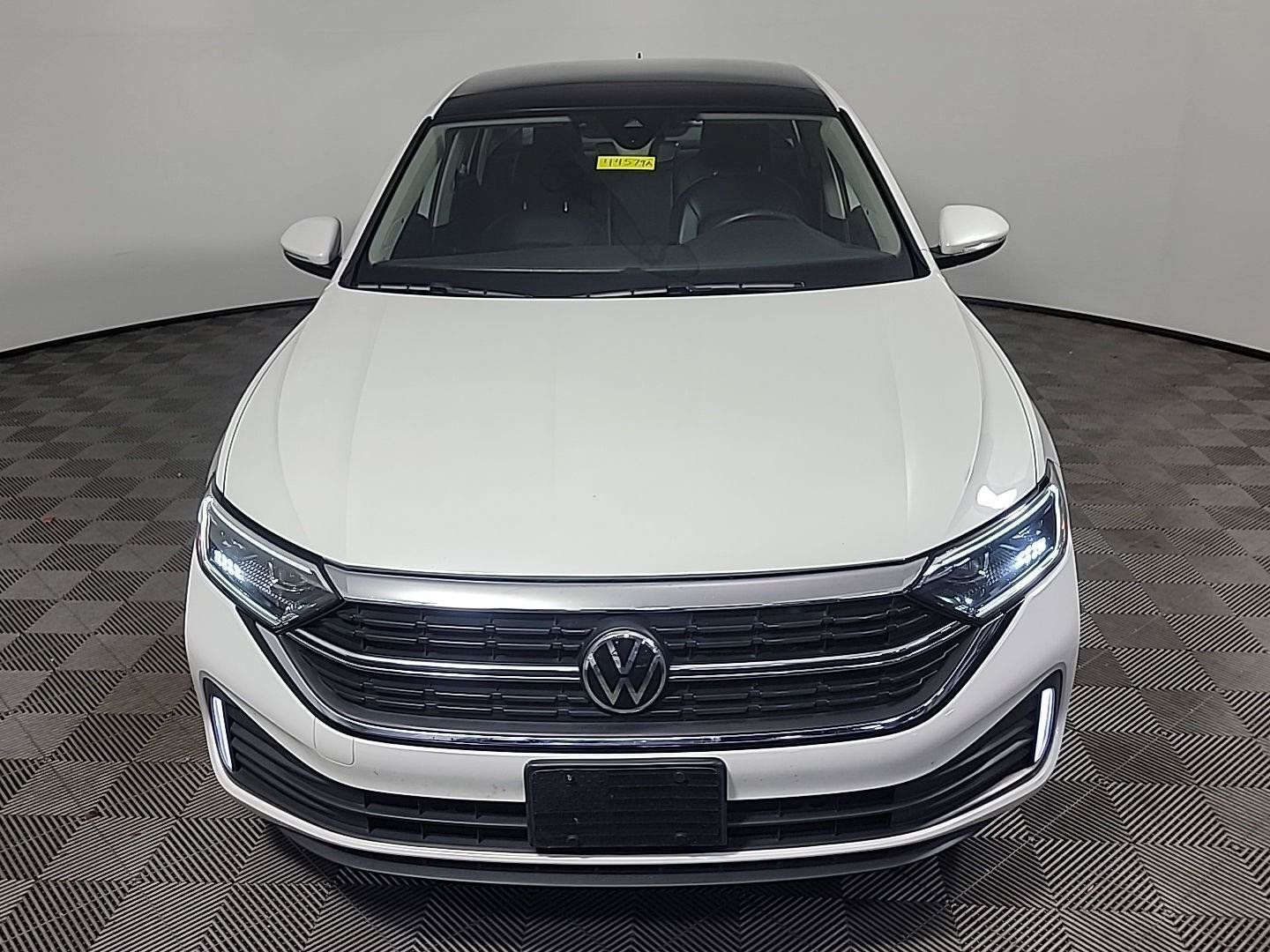 Used 2022 Volkswagen Jetta SEL FWD image 12