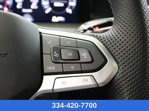 New 2026 Volkswagen Tiguan SE R-Line image 25