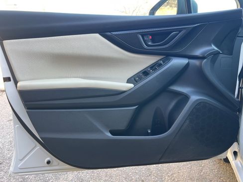 Used 2018 Subaru Impreza 2.0i Premium image 11