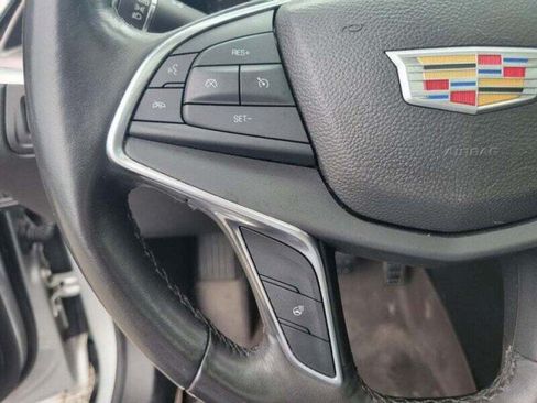 Used 2017 Cadillac XT5 Luxury FWD image 19
