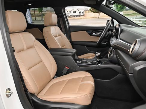 Used 2023 Chevrolet Blazer Premier FWD image 44