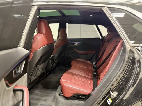 Used 2022 Audi SQ8 Prestige w/ Prestige Package image 16