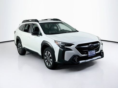 Used 2023 Subaru Outback Limited AWD/4WD image 3