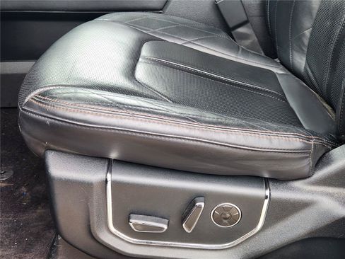 Used 2021 Ford Expedition Platinum RWD image 17