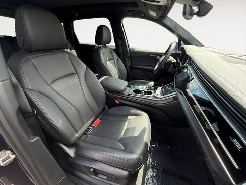 Used 2023 Audi Q7 3.0T Prestige w/ Prestige Package AWD/4WD image 19